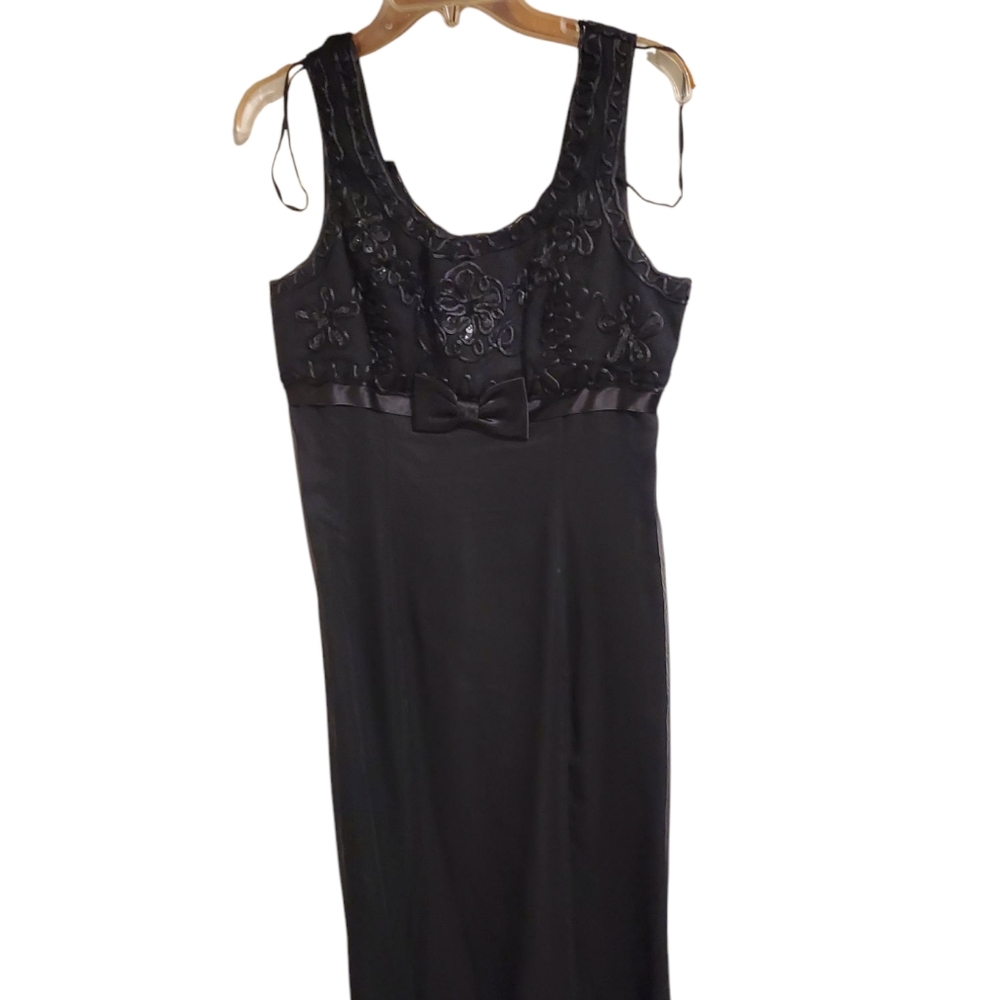 Black Formal Dress with Floral Embroidery